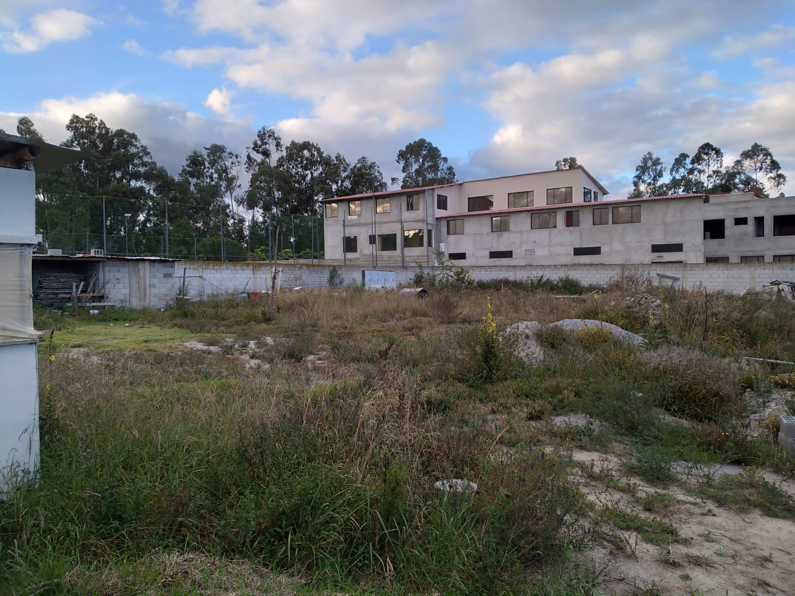 En Venta Terreno Calderon Norte de Quito Construinversión